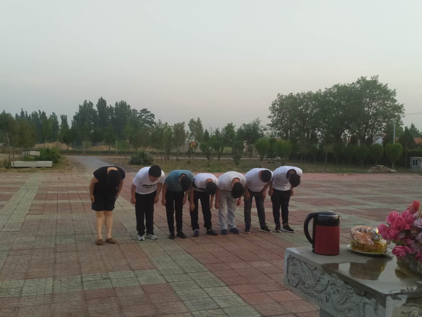 л߂Ļ԰Ѷͼı